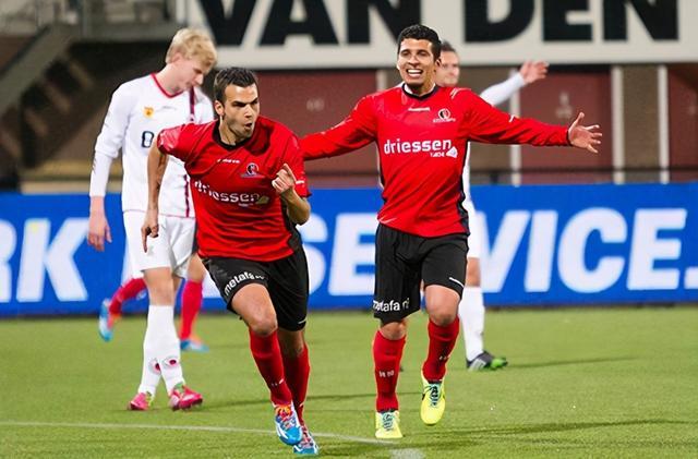 出极强的个 出极强的个