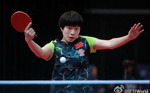 手防线的利 手防线的利