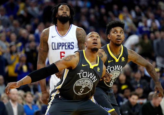 搬回队伍 搬回队伍